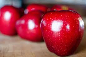 Red apple: How the attraction of red taking us away from the taste?