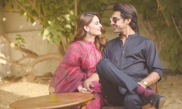 Manal Khan Got Engaged Three Months After Wearing the Ring Manal Khan Got Engaged Three Months After Wearing the Ring