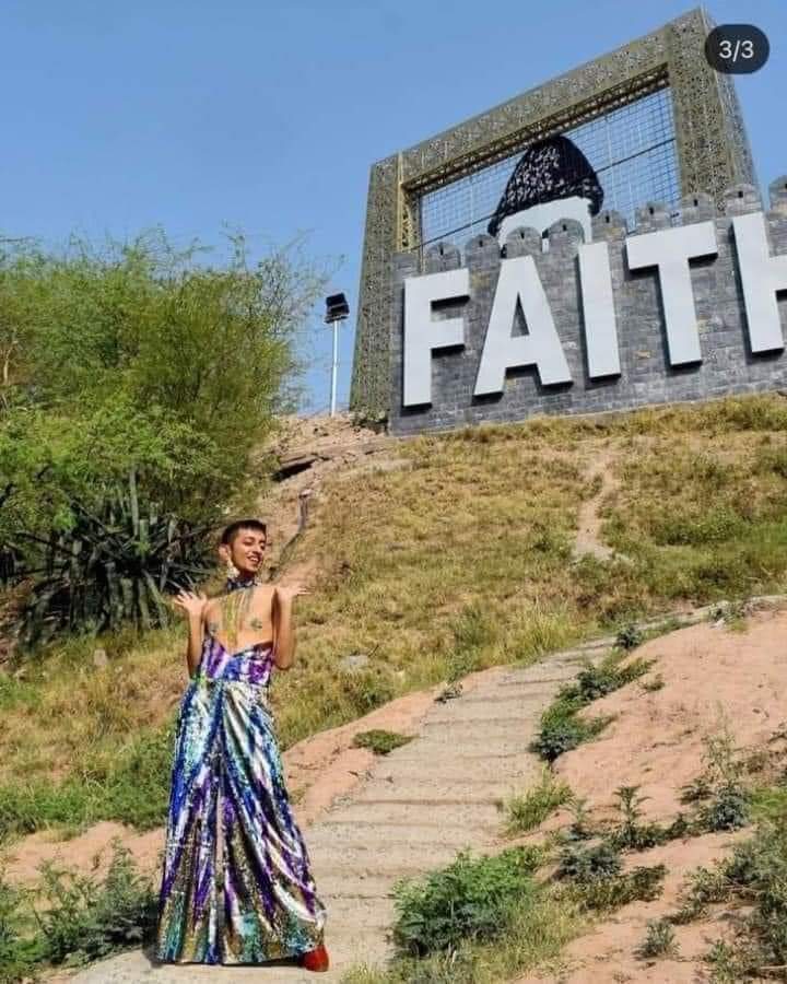 Islamabad Controversial Photo Shoot At Site of Quaid-e-Azam Memorial Sparks Islamabad Controversial Photo Shoot At Site of Quaid-e-Azam Memorial Sparks