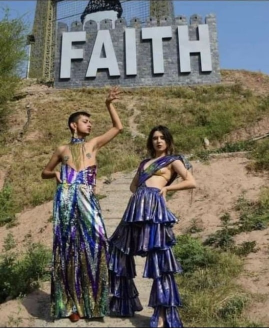 Controversial Photo Shoot At Site of Quaid-e-Azam Memorial Sparks Controversial Photo Shoot At Site of Quaid-e-Azam Memorial Sparks